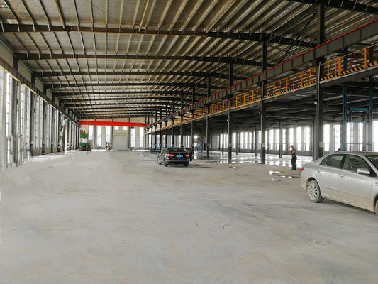 Bangunan Pabrik Struktur Baja Modern Dengan Konstruksi Bengkel Logam Mezzanine