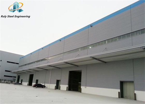 Kualitas tinggi Prefabrikasi Struktur Baja Bangunan Konstruksi Multi Story Besar Span Lokakarya Cold Storage Metal Shed