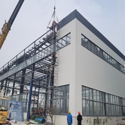 Bangunan Rangka Portal Baja Prefabrikasi dengan Balok dan Kolom Penampang-H