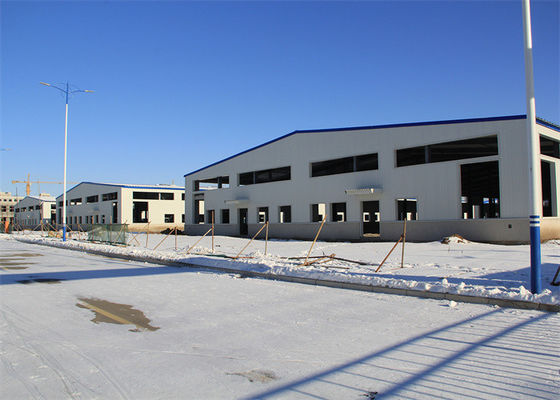 Q355B Struktur Baja Gudang Multi Span / Pabrik Ban / Bangunan Prefabrikasi