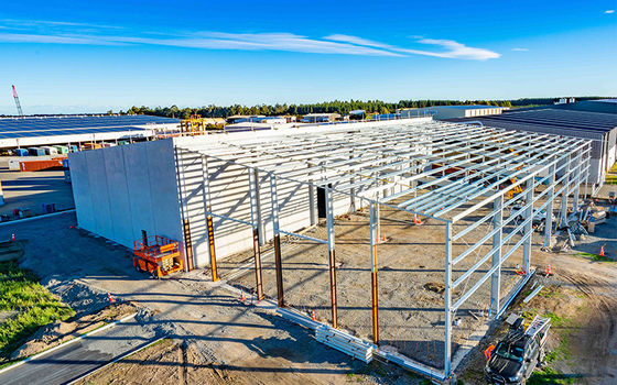 Qingdao High Quality Prefabricated Steel Warehouse Desain Bangunan Struktur Baja Lokakarya Disesuaikan