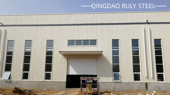 Pre-assembled/prefab Kualitas tinggi baja panjang rentang baja rangka baja struktur gudang