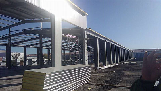 Bengkel Struktur Baja Prefabrikasi Q235B Q355B Rentang Besar Siap Derek