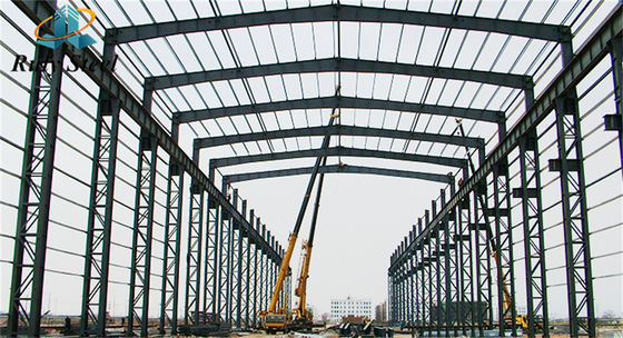 Bangunan Struktur Baja Pabrik Gudang Dengan Crane Overhead
