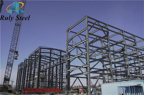 Pembuatan Struktur Baja Prefabrikasi Multi-Lantai untuk Gedung Perumahan / Kantor / Hotel
