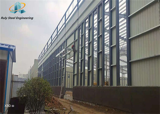 Struktur Baja Prefabrikasi Pembuatan Bangunan Gudang Multi-Lantai Lokakarya Spans Besar Bahan Bangunan