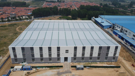 Q235B Bangunan Struktur Baja Konstruksi Baja Prefabrikasi Dengan Panel Isolasi
