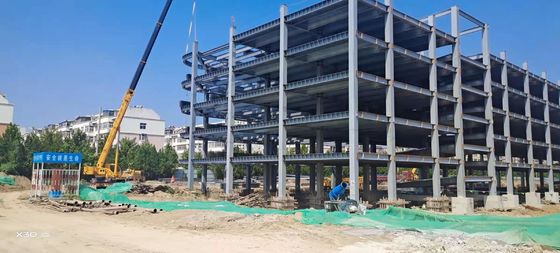Gedung Prefabrikasi / Prefabrikasi Struktur Baja Gudang Logam Galvanis Q235/Q355 H Bagian Frame Workshop