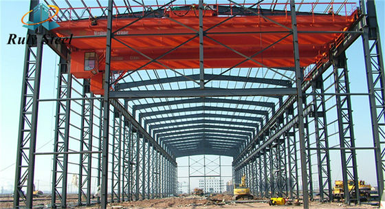 Pabrik profesional Pre-engineered Steel Struktur Steel Frame Gudang