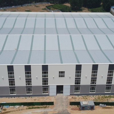 Gedung Gudang Baja Prefabrikasi - Struktur Logam Ringan Umur Pakai 50 Tahun