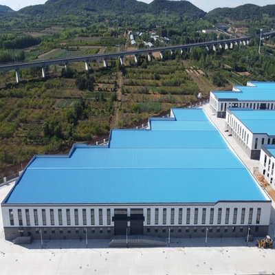 Bengkel Struktur Baja Multi-Span dengan Insulasi Wol Kaca
