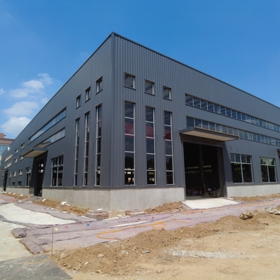 Gedung gudang baja prefabrikasi dengan struktur galvanis