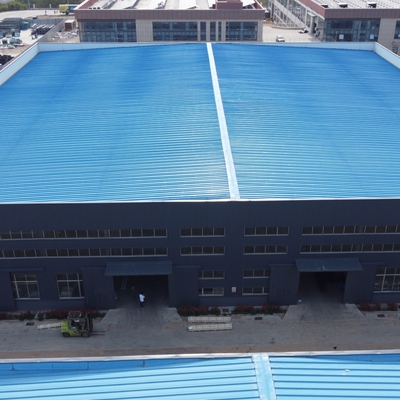 Gedung Gudang Struktur Baja Prefabrikasi dengan Dukungan Derek