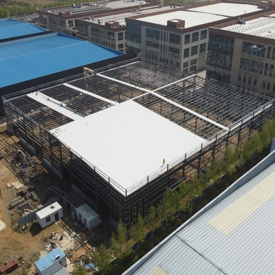 Gedung Gudang Baja Prefabrikasi - Struktur Logam Ringan Umur Pakai 50 Tahun