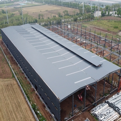 Bengkel Struktur Baja Multi-Span dengan Insulasi Wol Kaca