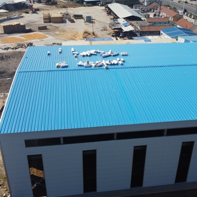 Bengkel Struktur Baja Prefabrikasi dengan Balok Penampang-H Umur Pakai 50 Tahun