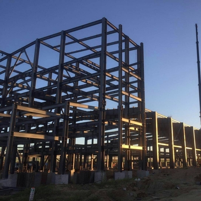 Fabrikasi Baja Struktural Ukuran Besar untuk Struktur Bangunan