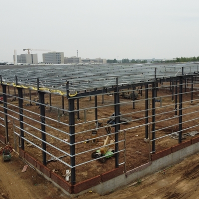 Gudang Struktur Baja 100m dengan 5T Crane Overhead
