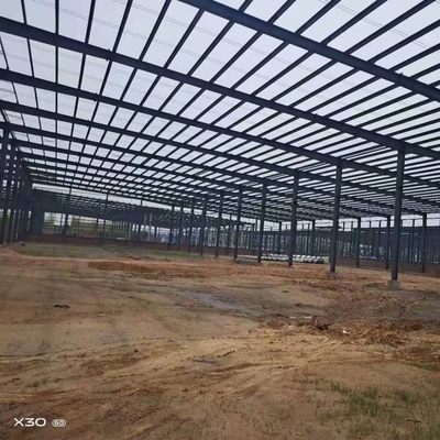 Bangunan Baja Rekayasa Pra-fabrikasi Bentang Lebar dengan Dukungan Derek