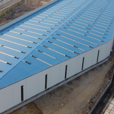 Gudang Struktur Baja Prefab dengan Umur 50 Tahun