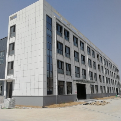 Gedung Kantor Struktur Baja Pracetak dengan Panel Wol Kaca