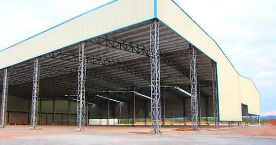 Gudang Baja Rentang Ringan Prefabrikasi dengan Atap Truss