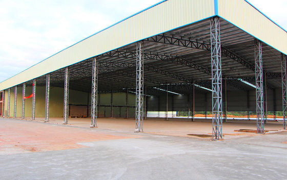 Gudang Baja Rentang Ringan Prefabrikasi dengan Atap Truss