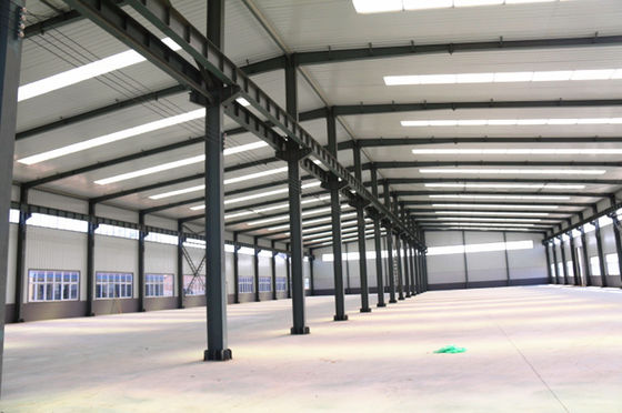 Portal Frame Prefab Preassembled Steel Workshop Bangunan Gudang Garasi Bagian Hot Rolled Konstruksi