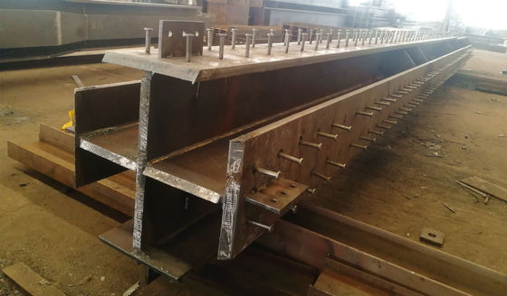 Hot Dip Galvanized Prefabrikasi Struktur Baja Kolom silang