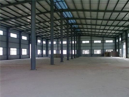 Gudang Baja Prefabrikasi dengan Panel Sandwich Wol Kaca