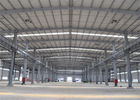 Bangunan gudang baja prefabrikasi dengan isolasi wol batu umur 50 tahun