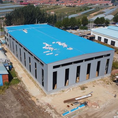 Hanggar Struktur Baja Tugas Berat dengan Sistem Crane Overhead